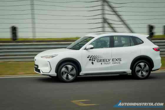 First Drive: Geely EX5 wants in on the EV market in PH image