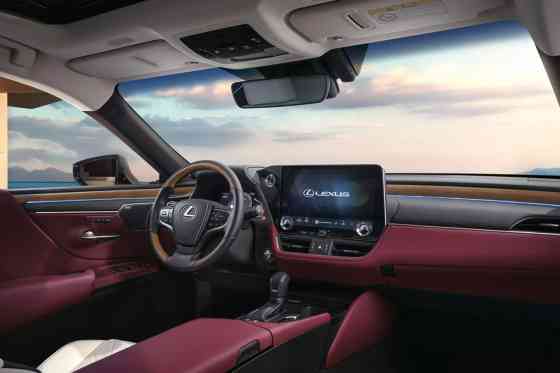 Seventh-generation Lexus ES gets second facelift for 2025 image