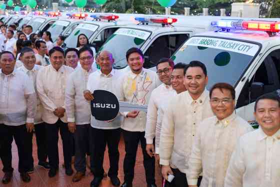 Isuzu PH boosts Talisay City's emergency response with 22 Traviz units image