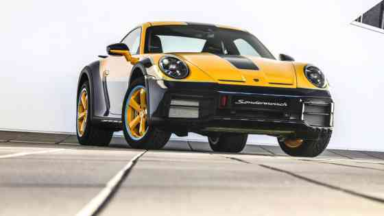 Porsche bids farewell to 911 Dakar with Sonderwunsch special image
