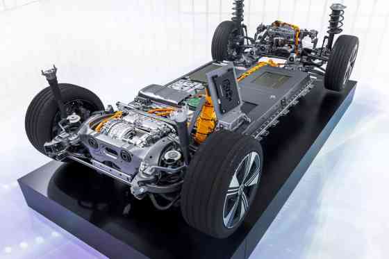 Besides 2.0T, all-new Mercedes-Benz CLA will have EV, hybrid powertrains image