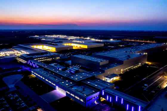 This is your first look at next-generation BMW iX3 image