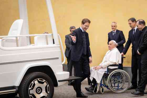 All-new Popemobile is an electric Mercedes-Benz G-Class image
