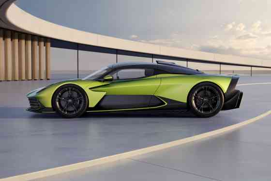 Aston Martin finally launches Valhalla PHEV hypercar with 1079 PS image