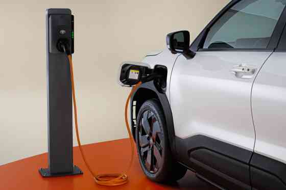 2025 Urban Cruiser is the eVitara with Toyota badge image