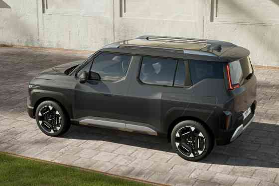 2025 Kia Syros A-SUV makes world premiere image