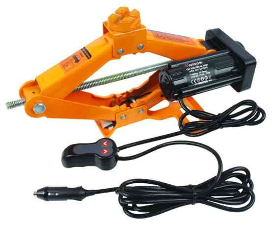 Auto Essentials: The story of the humble scissor jack image