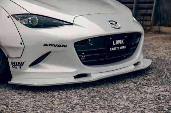 Slammed: Liberty Walk gives Mazda MX-5 ND the widebody it deserves image