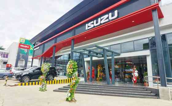 Two new Isuzu IOS dealerships open in Rizal image