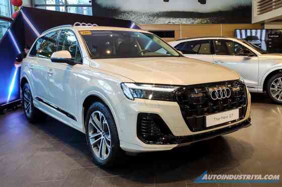 PGA Cars bring its World of Supercars to The Podium image