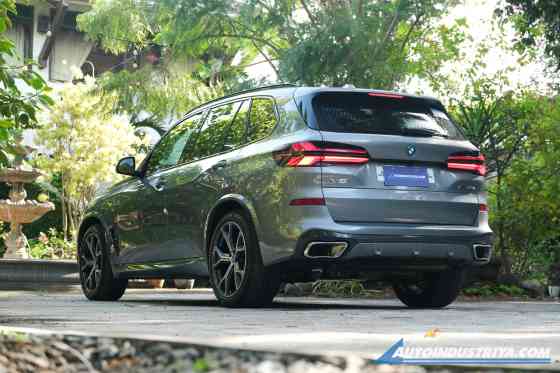 The power to adapt and thrive: BMW X5 PHEV image