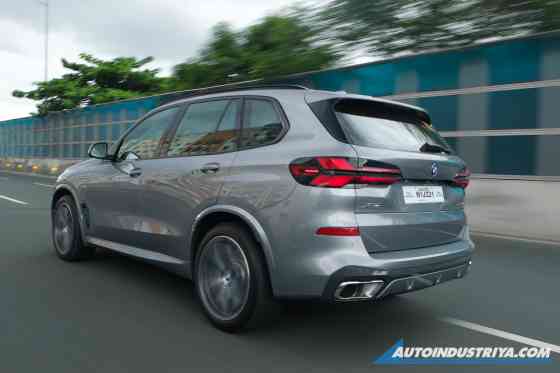 The power to adapt and thrive: BMW X5 PHEV image