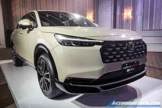 2025 Honda HR-V e:HEV pre-selling starts today image