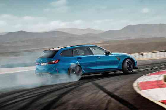 2025 BMW M3 CS Touring unleashed with 550 PS; 0 - 100 km/h in 3.5s image