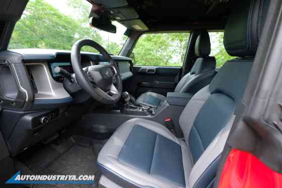 2025 Ford Bronco Outer Banks Sasquatch 2.7L Ecoboost V6 image
