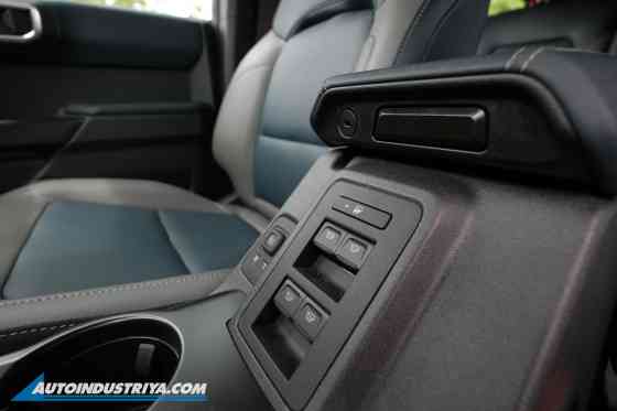 2025 Ford Bronco Outer Banks Sasquatch 2.7L Ecoboost V6 image