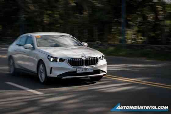2025 BMW 520i image