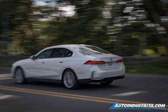 2025 BMW 520i image