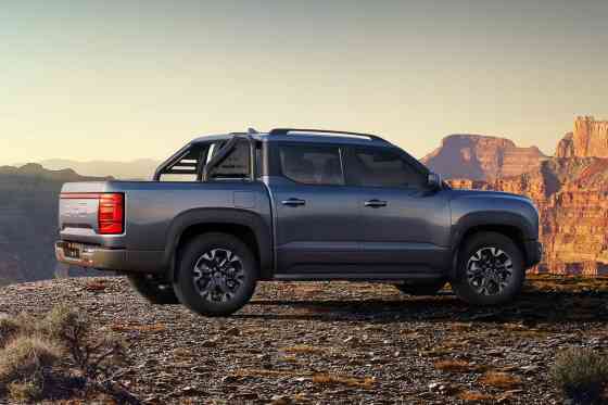 Will BYD Shark 6 PHEV pickup have two variants in PH? image