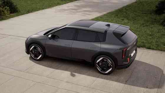 2025 Kia EV4 comes in sedan, hatchback body styles image