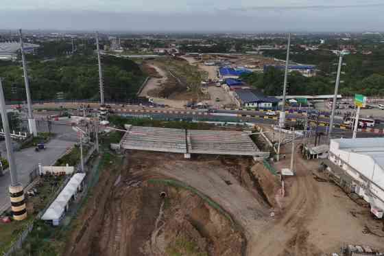 CALAX Governor's Drive Interchange nearing 40% completion image