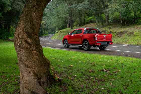 2025 Mazda BT-50 facelift launching in PH soon image