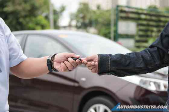 LTO: Vehicles to come out of showrooms with license plates soon image