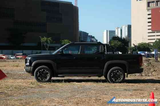 2025 BYD Shark 6 starts PHEV revolution in pickup truck market image