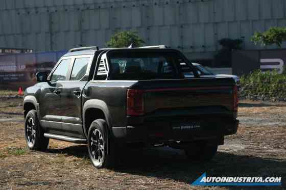 2025 BYD Shark 6 starts PHEV revolution in pickup truck market image