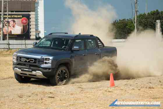 2025 BYD Shark 6 starts PHEV revolution in pickup truck market image