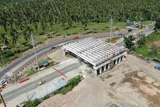 Solon eyes an expressway connecting SLEX to Bicol image