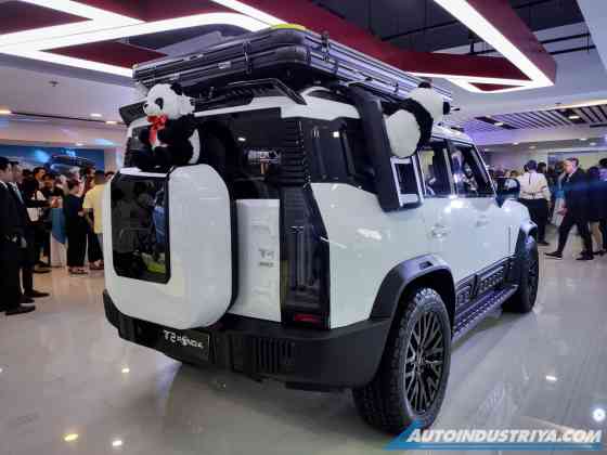 Special edition Jetour T2 Panda looks great in black & white image