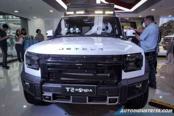 Special edition Jetour T2 Panda looks great in black & white image