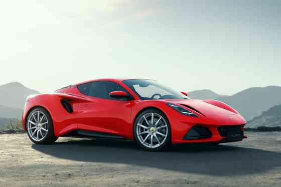 2025 Lotus Emira Turbo, Turbo SE, V6 variants now in PH image