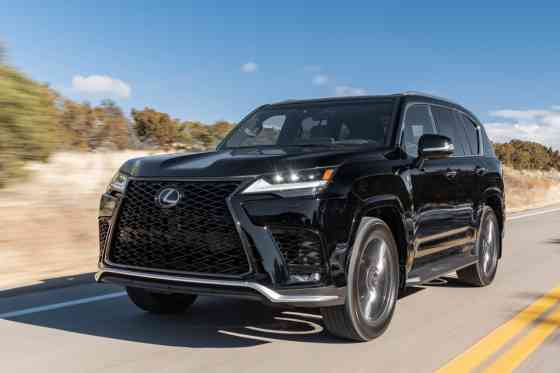 Lexus PH recalls over 300 vehicles due to adaptive high beams issue image