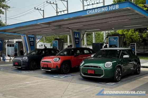 The Thailand Job: Mini Aceman SE, Cooper SE drive image