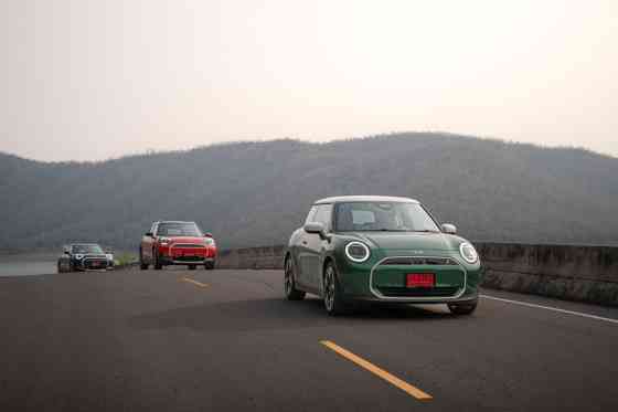 The Thailand Job: Mini Aceman SE, Cooper SE drive image