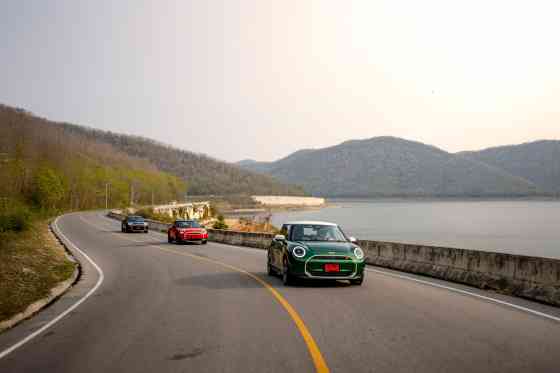 The Thailand Job: Mini Aceman SE, Cooper SE drive image