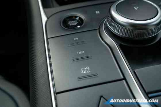 2025 BYD Seal 5 Premium PHEV image