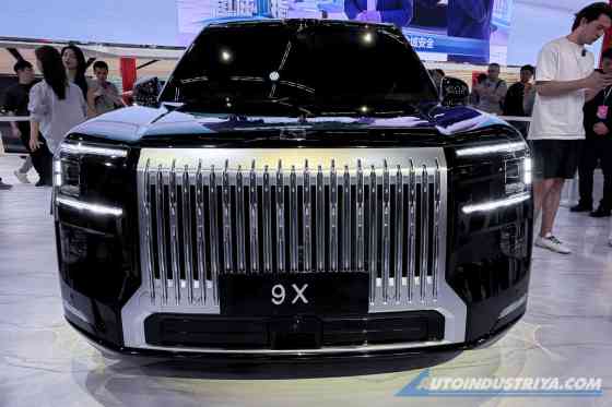 Shanghai 2025: Zeekr's flagship 9X hybrid SUV makes global debut image