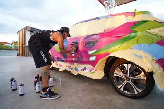 Nissan Kicks e-Power transformed into a moving street art image