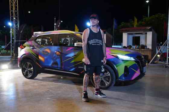 Nissan Kicks e-Power transformed into a moving street art image