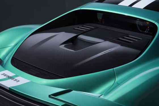 Green with Envy: 2025 Ferrari 296 Speciale is an 880 HP super stallion image