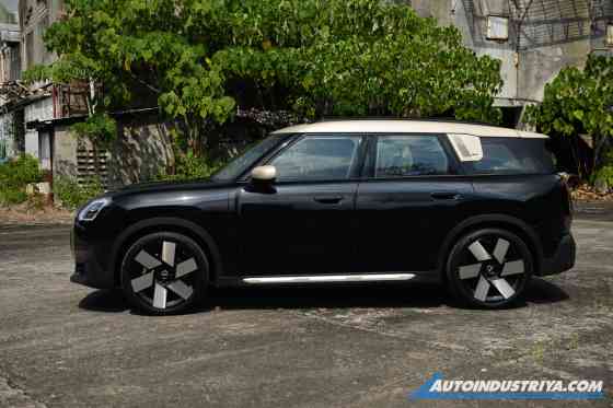 MINI Countryman EV image