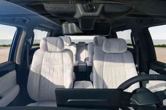 2025 Zeekr 009: Ultra-lux MPV that starts under PHP 4.2M image