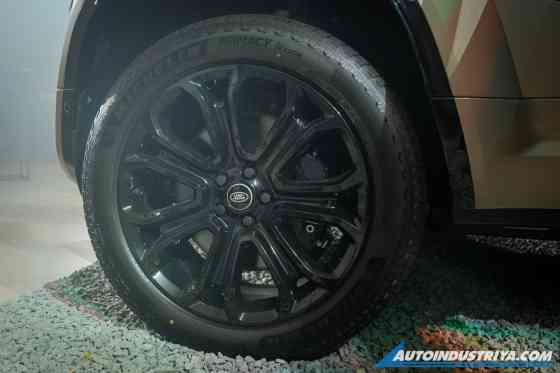 635 HP Land Rover Defender OCTA has arrived, starts at PHP 24.59M image