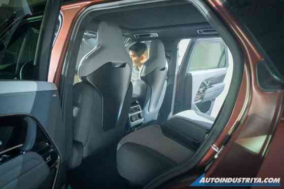 Ultra Lux: 2025 Range Rover Sport SV Edition Two is yours for PHP 32.49M image