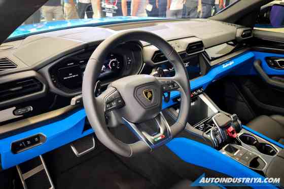 Lamborghini Urus SE officially debuts in PH with 800 HP image