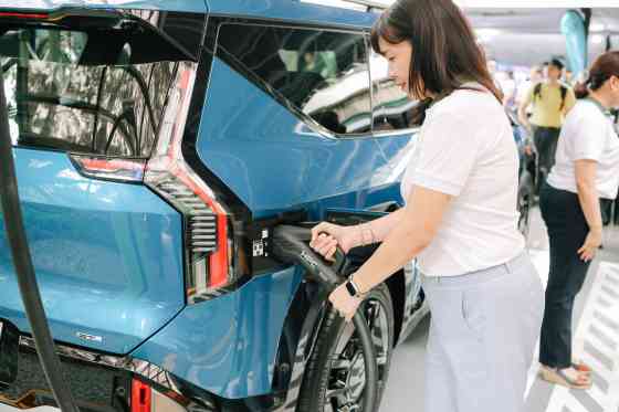 Ayala launches fastest EV charging station with up to 480 kW in Makati image