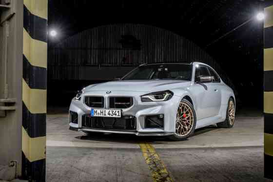 BMW turns the wick to 530 PS with 2025 M2 CS image